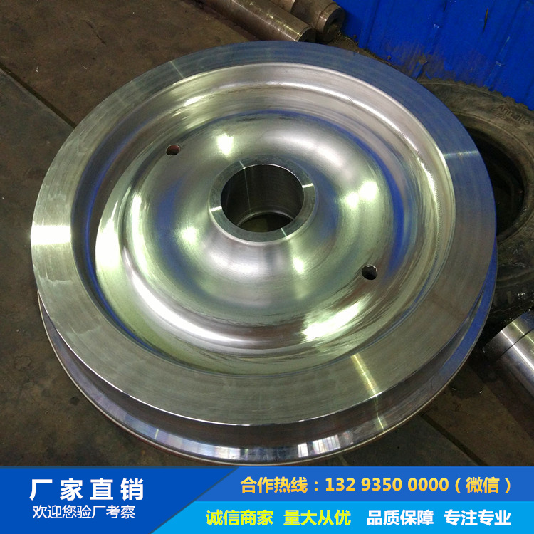 鍛造對輥磨粉機(jī)輥皮車輪鍛件